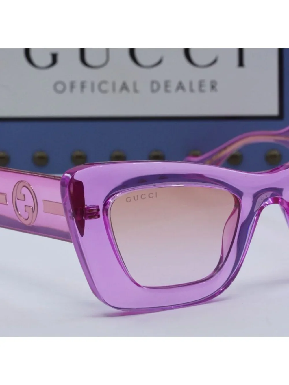Gucci model gg1552s